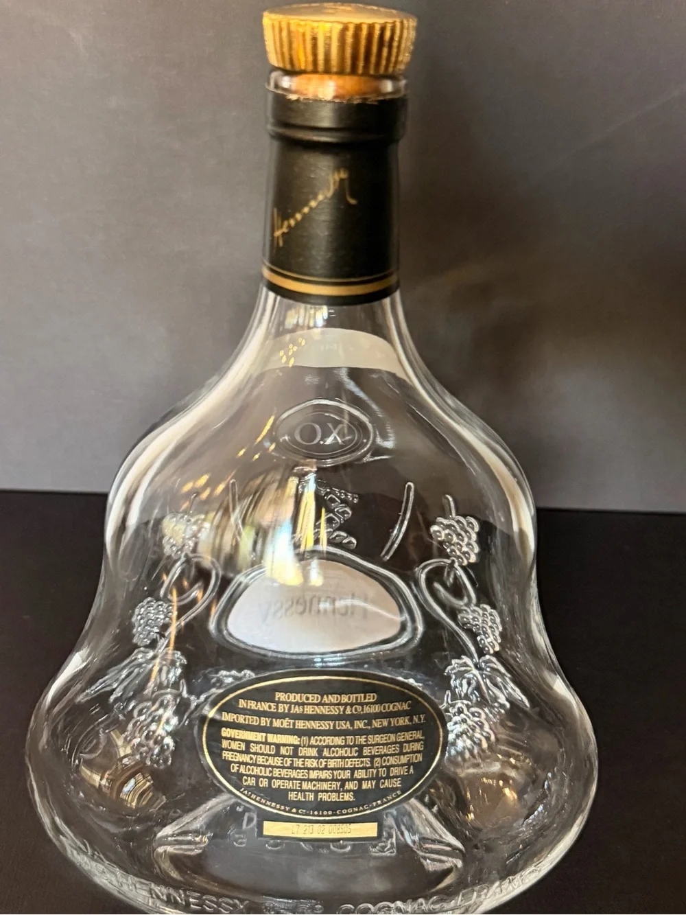 Hennessy X.O Extra Old Cognac750ml Empty Glass Bottle with Gold Accents